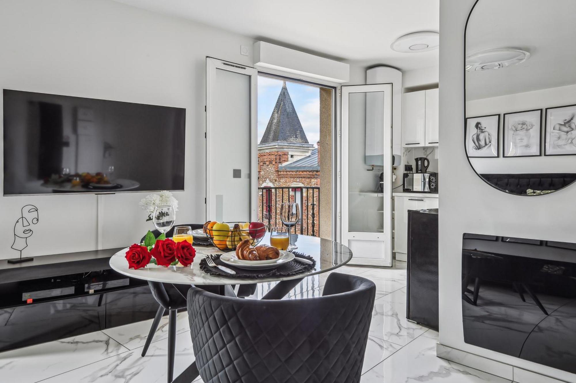 Studio Avec Jacuzzi & Vue Sur Le Parc Soubiran Dammarie-lè-Lys Extérieur photo