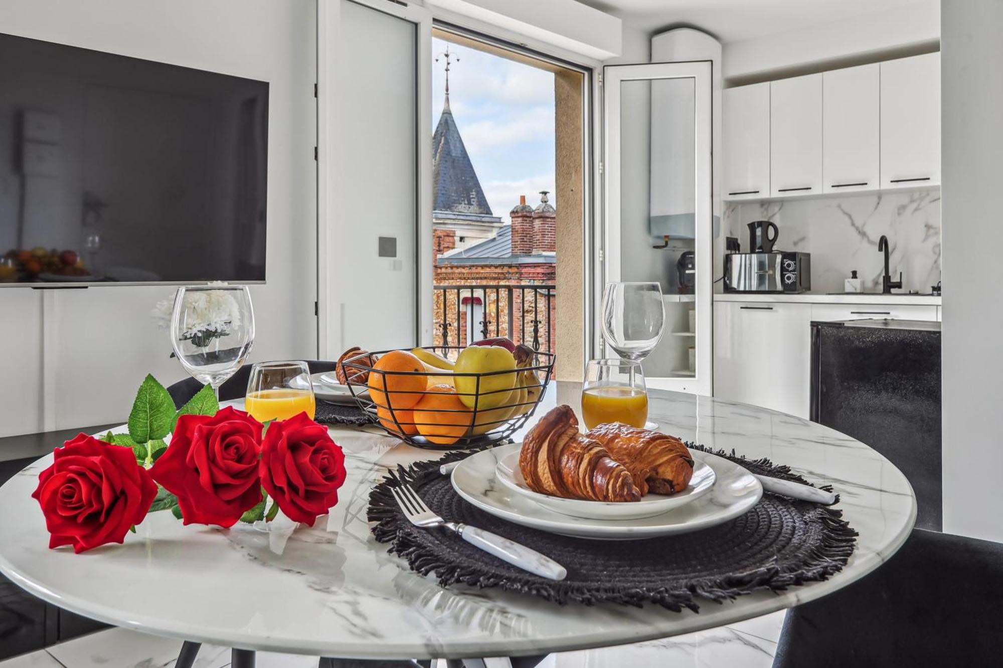 Studio Avec Jacuzzi & Vue Sur Le Parc Soubiran Dammarie-lè-Lys Extérieur photo